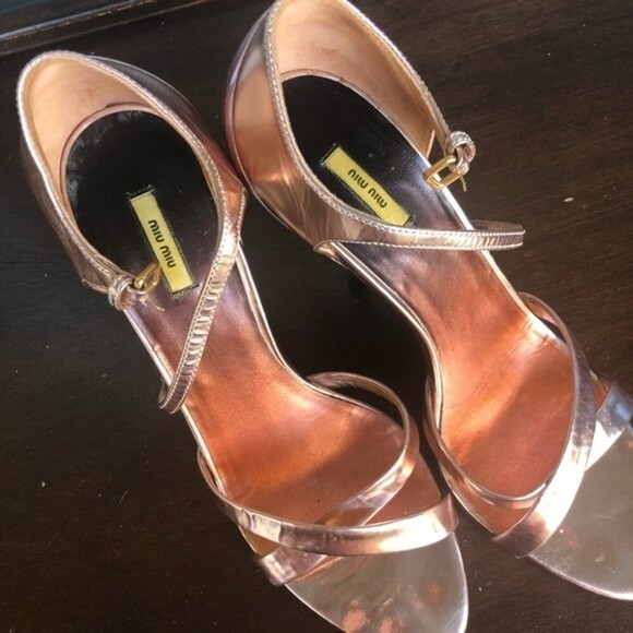 MIU MIU Rose Gold Metallic Leather Sandals EUR 39 - Picture 2 of 12